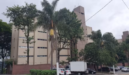 Apto bem localizado na Av Cangaiba