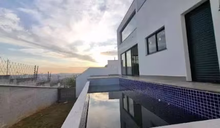 Casa com 3 quartos para alugar  - Condomínio Portal do Jequitibá - Valinhos/SP