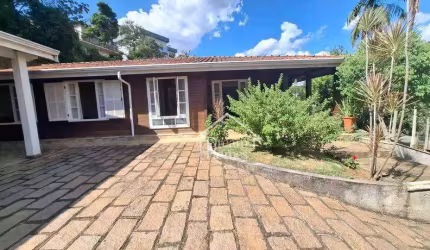 Casa  à venda no Condomínio Estância Marambaia - Vinhedo/SP