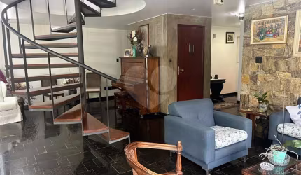 Condomínio com 4 quartos à venda em Jardim Vitória Régia - SP