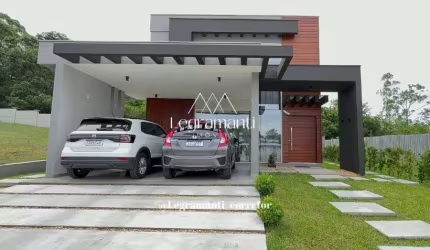 Casa - Sobrado à venda no Condomínio Reservas do Lago