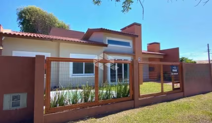 Casa com 2 quartos à venda na Irany, 275, Arroio Teixeira, Capão da Canoa por R$ 650.000