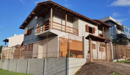 Casa com 4 quartos à venda na Rua Gustavo Leopoldo Feltes, 360, Centro, Novo Hamburgo por R$ 849.000