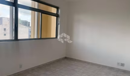 Sala comercial à venda na Rua Tiradentes, 381, Centro, Canoas por R$ 120.000