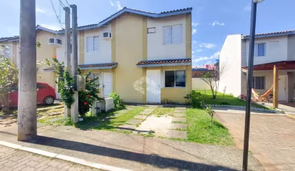 Casa em condomínio fechado com 2 quartos à venda na Rua dos Guaramirins, 303, Igara, Canoas por R$ 389.000