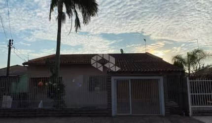 Casa com 3 quartos à venda na Rua Álvaro Santos, 415, Santos Dumont, São Leopoldo por R$ 450.000