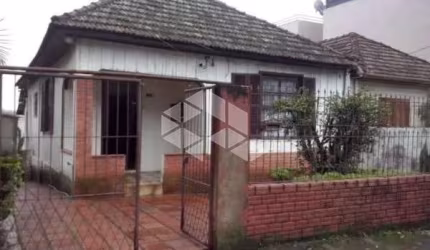Casa com 3 quartos à venda na Rua Marquês do Herval, 256, Marechal Rondon, Canoas por R$ 430.000