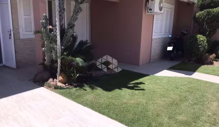 Casa com 2 quartos à venda na Rua Phoenix, 41, Estância Velha, Canoas por R$ 830.000