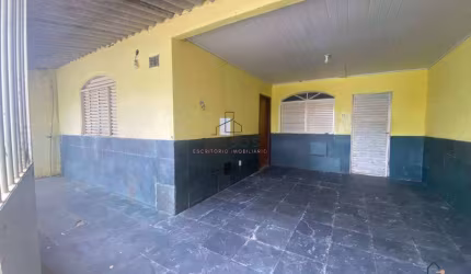 Casa desocupada 3 quartos 24 do Paranoá - Aceita carro
