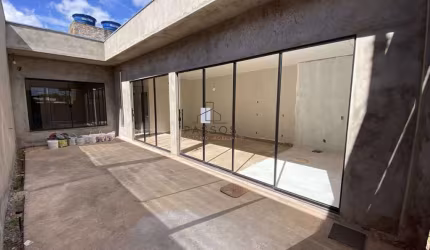 Casa com laje e obra avançada na Capoeira do Bálsamo – Lago Norte/DF