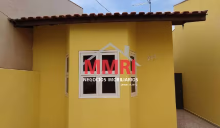 Excelente oportunidade: Casa à venda em Itapetininga-SP, no Jd. Esplanada, com 2 quartos e 165 m² de área!