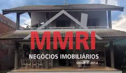 Imperdível: Casa de condomínio à venda em Araçoiaba da Serra-SP: 2 quartos, 1 suíte, 2 banheiros, 212m².