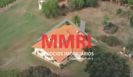 Oportunidade única: fazenda à venda em Avaré-SP, no Centro, com infraestrutura completa e potencial de lucro!