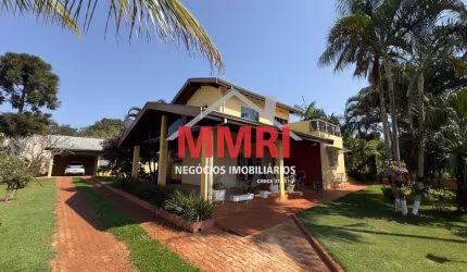Casa em condomínio à venda em Avaré-SP, na represa Jurumirim! OPORTUNIDADE PERFEITA! Aceita permuta!!!