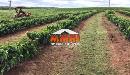 Fazenda à venda no Núcleo Habitacional Castelo Branco, Marília , 2350 m2