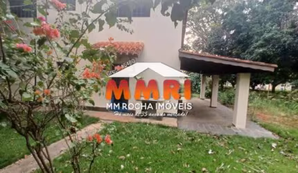 Vende-se Sobrado próximo ao centro de Araçoiaba da Serra!!