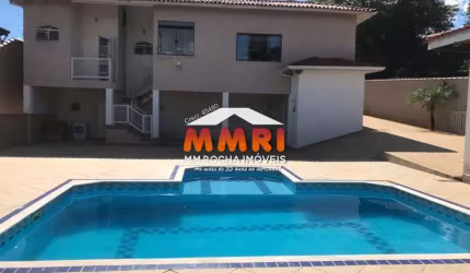 Chácara com Piscina no Monte Líbano em Araçoiaba da Serra