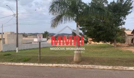 Terreno para venda no Condomínio Village da Serra