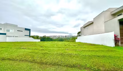 Terreno em condomínio fechado à venda na Augusto de Carvalho, 1243, Parque Ipiranga, Resende por R$ 350.000