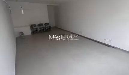 Sala comercial para alugar na Augusto de Carvalho, 45, Parque Ipiranga, Resende por R$ 2.000