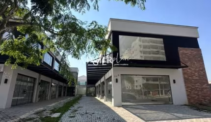 Ponto comercial para alugar na Augusto de Carvalho, 169, Parque Ipiranga, Resende por R$ 3.500