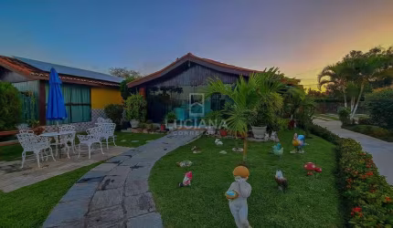 Ótima casa com 3 suítes em condomínio próximo da via local!