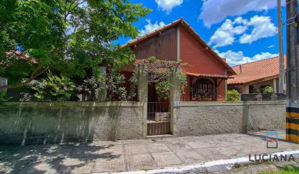 Linda casa em condomínio próx. ao Centro para venda/Locação anul