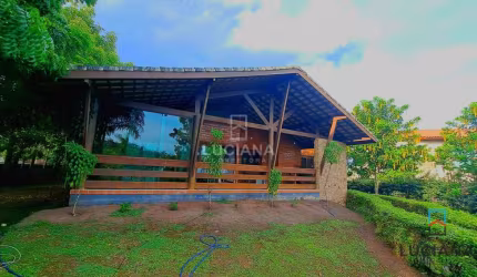 Casa com 4 suítes em condomínio de alto padrão