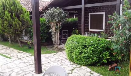 Casa com 3 quartos em Privê fechado