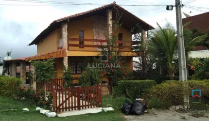 Belíssima casa em Condomínio Fechado Próximo ao Centro e com Vista