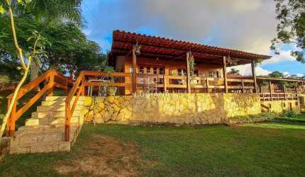 Sua casa de campo em condomínio de Gravatá! Com 4 quartos e um excelente clima