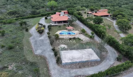 Exclusivo! Casa com 5 Suítes em Condomínio - Privacidade e Conforto