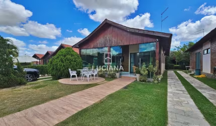 Oportunidade! Casa para venda com 4 Quartos em ótimo Condomínio - Gravatá/PE
