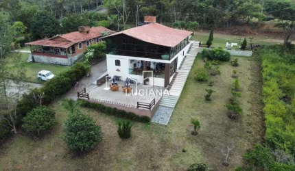 Incrível! Imóvel Alto Padrão com 2 Casas Independentes em Condomínio - Gravatá