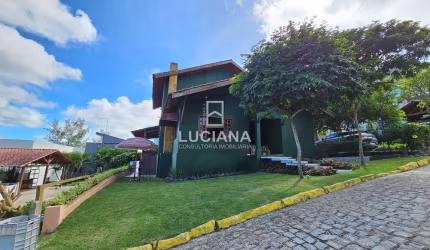 6 Quartos! Casa em Excelente Condomínio próximo do centro em Gravatá/PE
