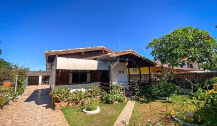 'Paraíso Rural: Chácara Exclusiva a venda em Araruama'