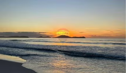 Apartamento Reformado e Mobiliado 72 m2, no Foguete R$ 340 Mil! Viva de Frente para o Mar em Cabo Frio