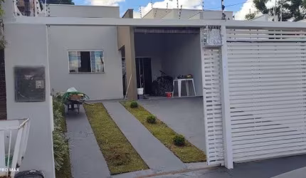 Linda Casa 3/4 sendo 1 suite bairro Cidade Verde em Cuiabá proximo Arena Pantanal
