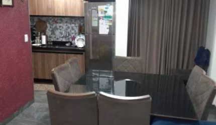 Casa Condomínio fechado Rubi em Várzea Grande com excelente localização.