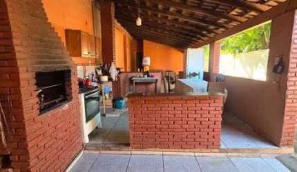 Vendo Casa 2/4 Jardim dos Estados em Várzea Grande - MT
