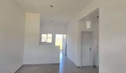 Alugo Casa NOVA 2/4 sendo 1 suite de Esquina terreno maior Condomínio Origem do Sol em Várzea Grande