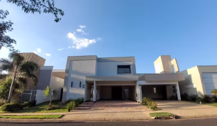 Linda Casa Nova no Flamboyant III em Uberaba/MG