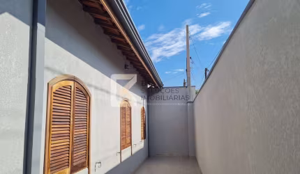 Casa OPORTUNIDADE  a poucos quarteirões do centro e do parque ecológico à venda, R$ 700.000,00 ,Vil