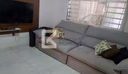 Casa à venda, 2 dormitórios, Área gourmet com churrasqueira, 2 vagas de garagem cobertas, Jardim Mo