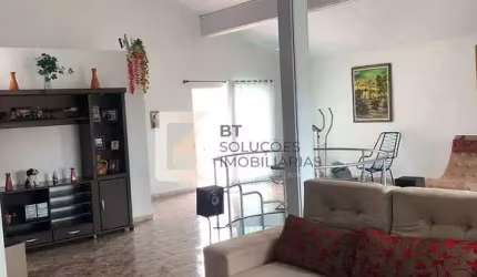 Sobrado à venda, Jardim Regina, Indaiatuba, SP