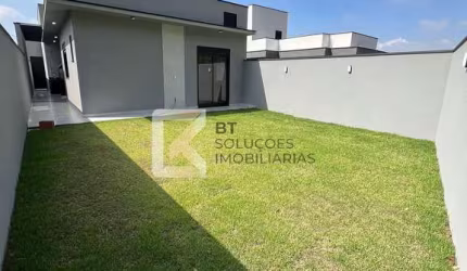 Casa com 3 dormitórios sendo 2 suítes à venda, 283 m² de terreno e 152 m² de área construída por R$