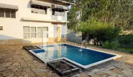 Chácara à venda, Sobrado de 556m², Piscina, Área Gourmet, Canil, Jardinagem, Chácara Alvorada, Inda