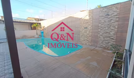 Casa com Piscina à Venda no Tabuleiro do Martins