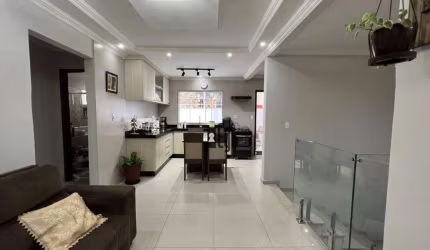 Casa com 3 dormitórios à venda, 190 m² por R$ 900.000,00 - Nova Jacutinga - Jacutinga/MG