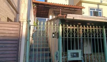 Casa com 3 dormitórios à venda por R$ 299.990,00 - Santo Antônio - Juiz de Fora/MG